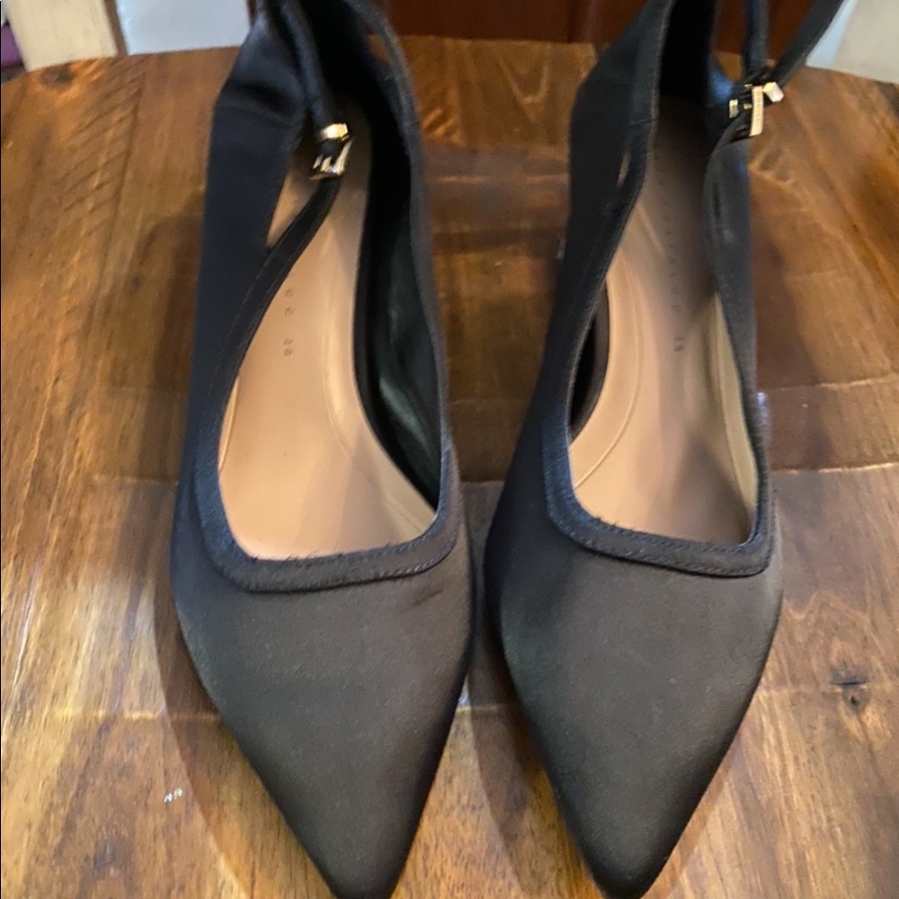 Shoes - Picture 2 of 4